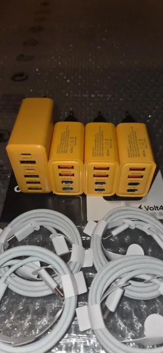 Lotto 4 Caricatori Multiporta + 4 Cavi USB-C