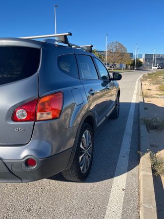 Nissan Qashqai+2 2009