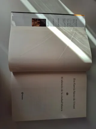 El silencio de la ciudad blanca: Trilogia de la...