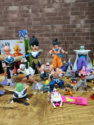 Lote Figuras Dragon Ball y Mario Bros