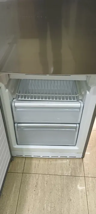 NEVERA COMBI BOSCH NO FROST ENERGÍA A+ 185 X 60 cm