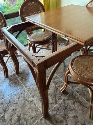 Conjunto comedor colonial ratán mesa con 6 sillas