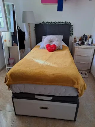 Dormitorio completo gris y amarillo nuevo