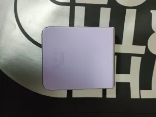 Samsung Galaxy Z Flip (morado)