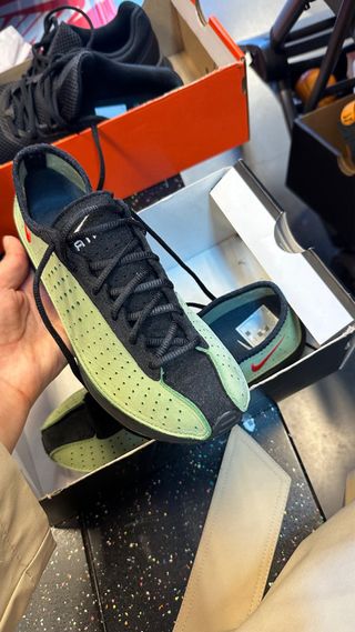 Zapatos Nike Negros y Verdes