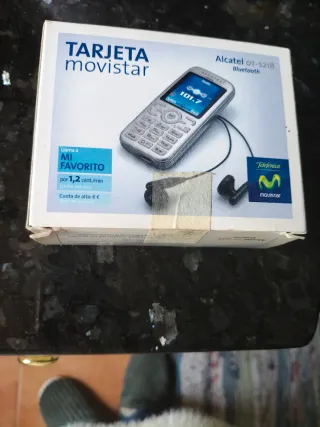 Teléfono móvil Movistar Plata