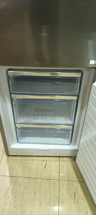 NEVERA BOSCH ACERO INOXIDABLE NO FROST A+++ 201X60