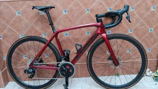 Bicicleta Trek Emonda SL6 eTap 2022