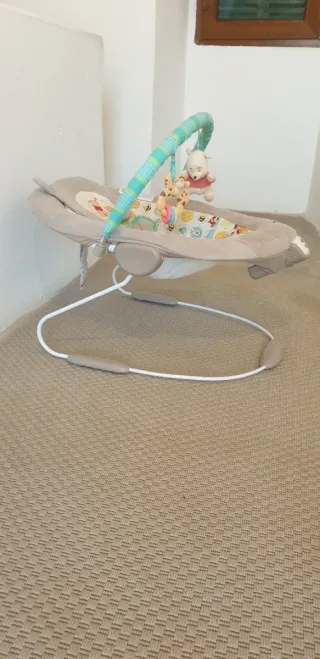 Hamaca Bebé Winnie the Pooh con Vibración y Música