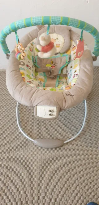 Hamaca Bebé Winnie the Pooh con Vibración y Música