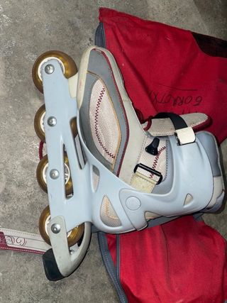Patines en línea grises, blancos y rojos Talla39,5
