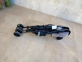 Silla de paseo ligera plegable tipo paraguas