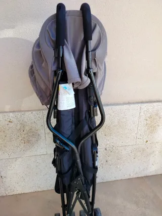 Silla de paseo ligera plegable tipo paraguas