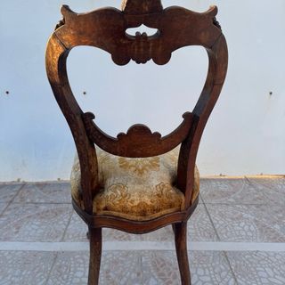 Silla Clásica Madera y Tela Beige