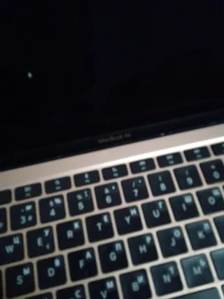 MacBook Air 2020 Plata Roto