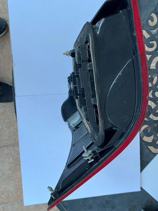 Piloto trasero derecho VW Golf 4