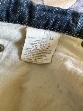 Pantalón vaquero moto