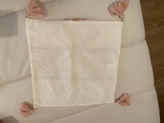 Edredón Cama 150 + 2 Fundas Cojín Rosa y blanco