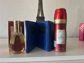 Cartera Mujer Piel Azul + Perfume Lattafa Rojo