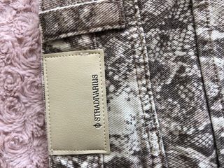 Minifalda serpiente Stradivarius