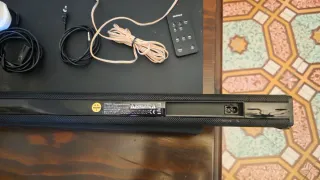 Barra de Sonido Polaroid con Subwoofer y Bluetooth