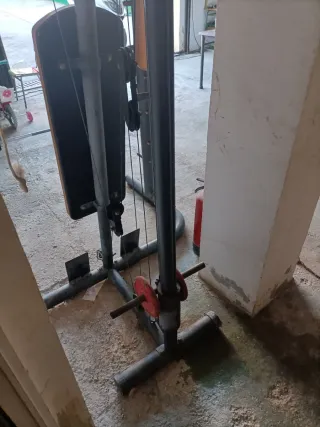 Máquina de gimnasio multifunción