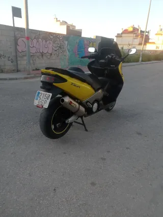 Yamaha T-Max 500 Maxi Scooter
