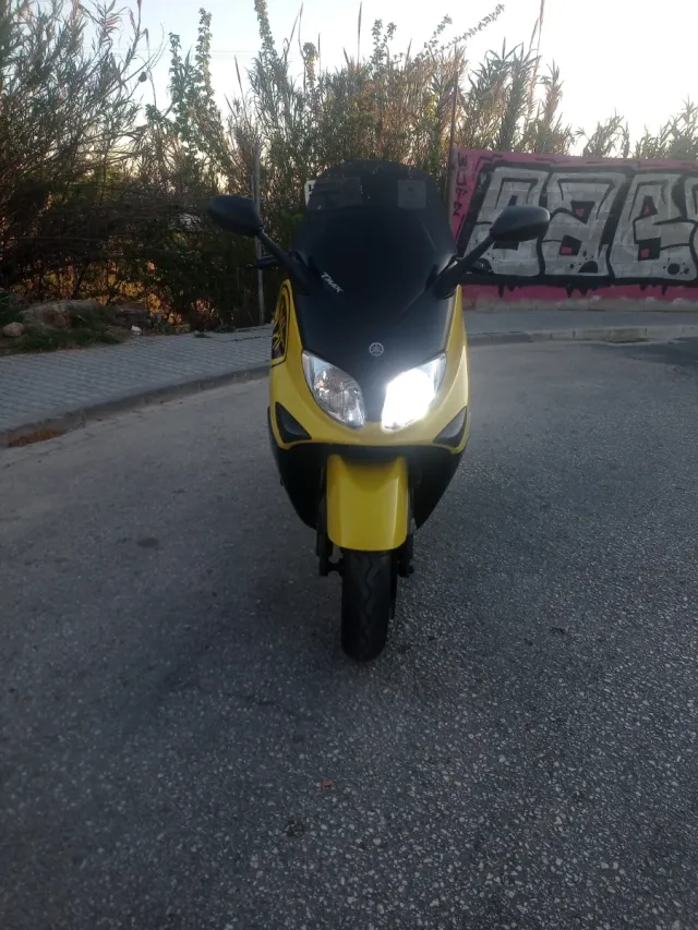 Yamaha T-Max 500 Maxi Scooter