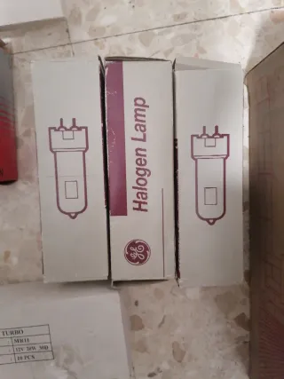 Lote de 11 Lámparas Halógenas Philips y GE