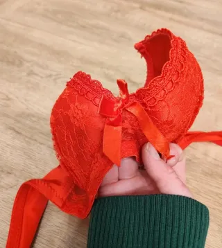 Reggiseno Luna rosso pizzo 80C