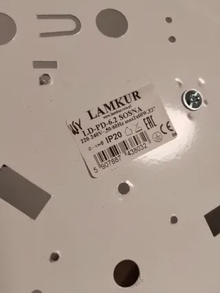 Lámpara de techo redonda madera