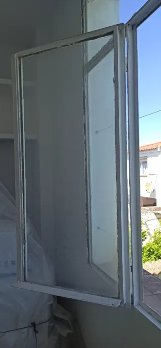 2 Ventanales Hierro. 50€ unidad