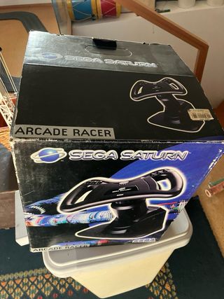 Consola Sega Saturn + Volante + Pistola + juegos