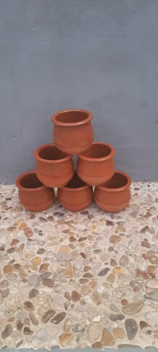 6 Tarros de Barro Pequeños