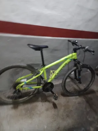 Bicicleta Rockrider ST100 Verde