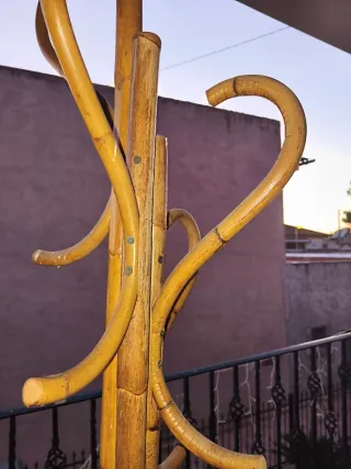 Perchero artesanal caña