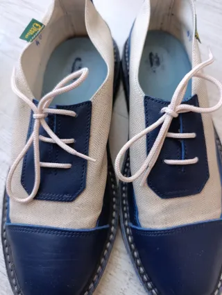 Zapatos Beige y Azul