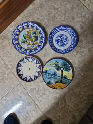 Platos decorativos de cerámica