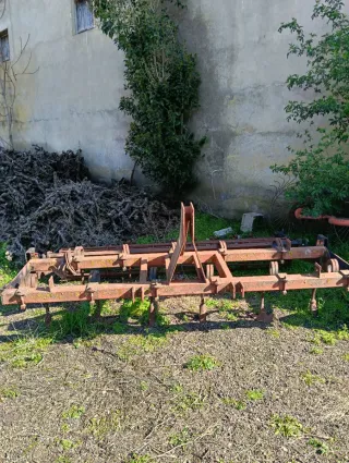 Arado cultivador agrícola