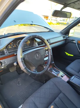 Mercedes-Benz Clase E 1994