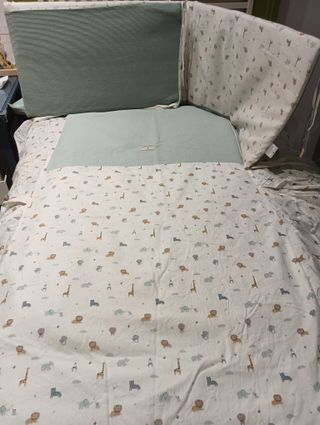 Colcha Cuna + Protector Relleno Animales