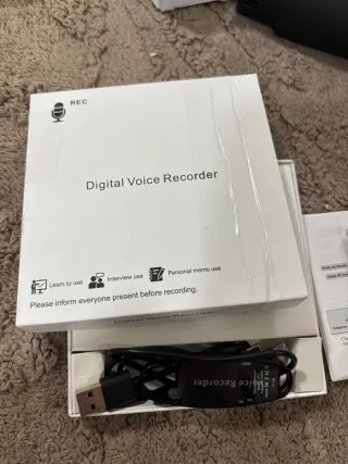 Grabadora de voz MP3 portátil tengo 2  1-15€ 2-25€