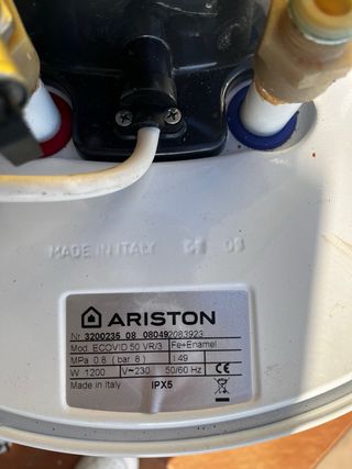 Termo eléctrico Ariston 50L