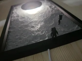 Lámpara Paisaje Lunar con Astronauta