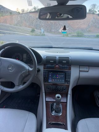 Mercedes-Benz Clase C 2006