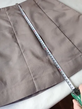 Falda marrón botones