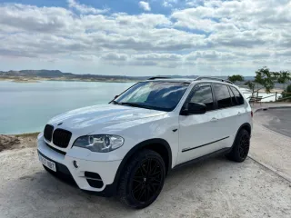 BMW X5 2011