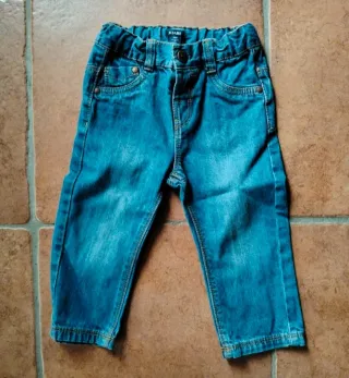 Lote 3 pantalones vaqueros infantiles