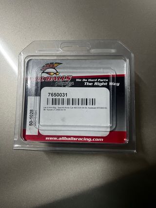 Kit reparación trapecios y basculante LTZ400