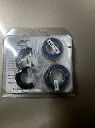 Kit reparación trapecios y basculante LTZ400